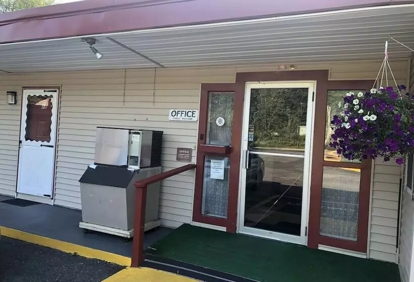 モーテル Claremont Motor Lodge