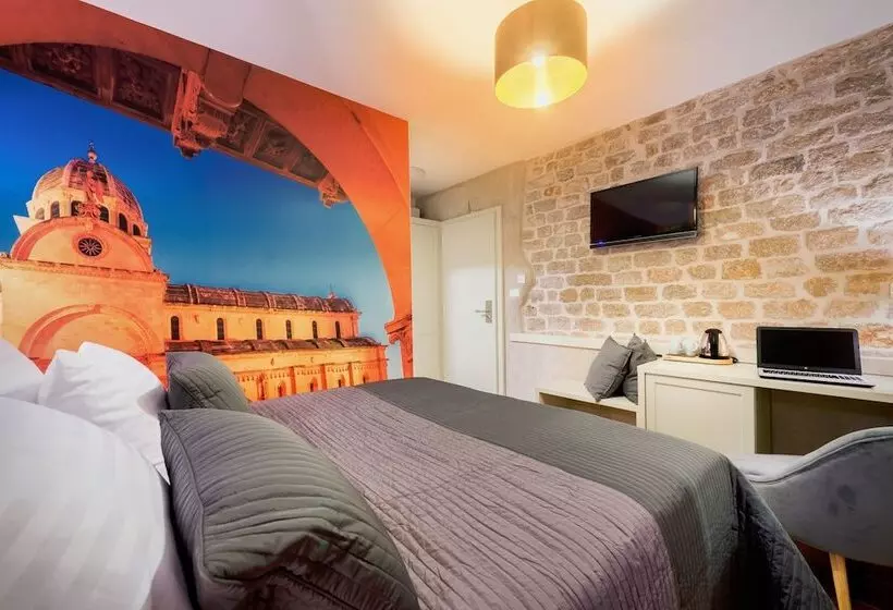 Majatalo Fenice Palace