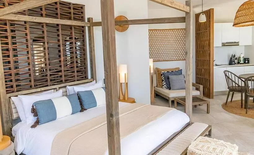 Tamarind Hills Resort & Villas