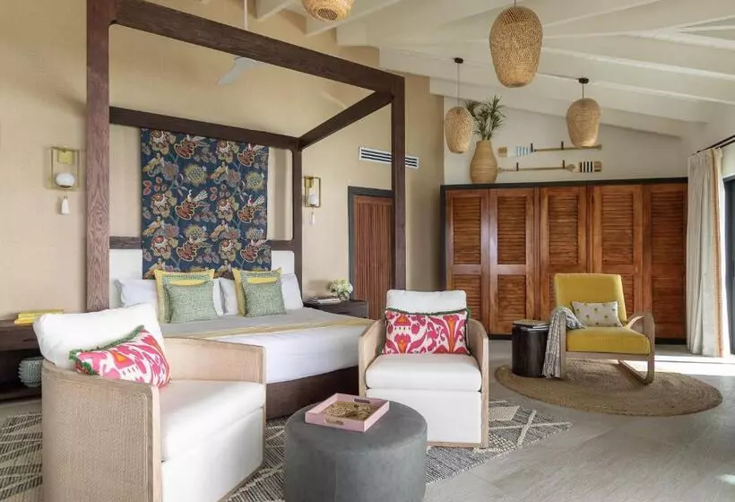 Tamarind Hills Resort & Villas