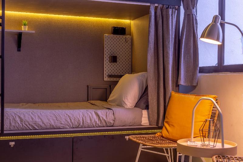 هاستل The11room