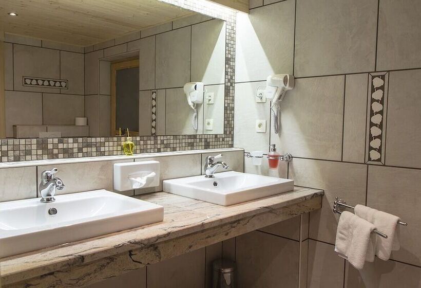 تختخواب و صبحانه Penzion Berc