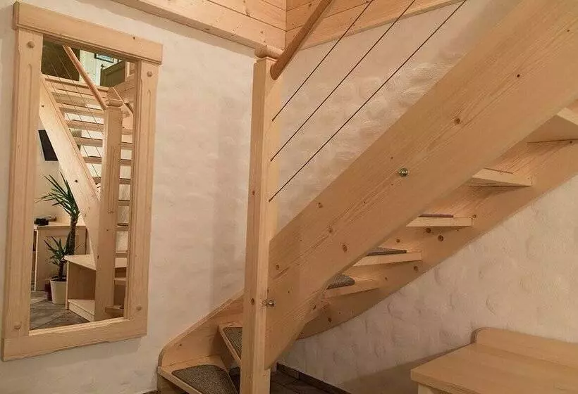 تختخواب و صبحانه Penzion Berc