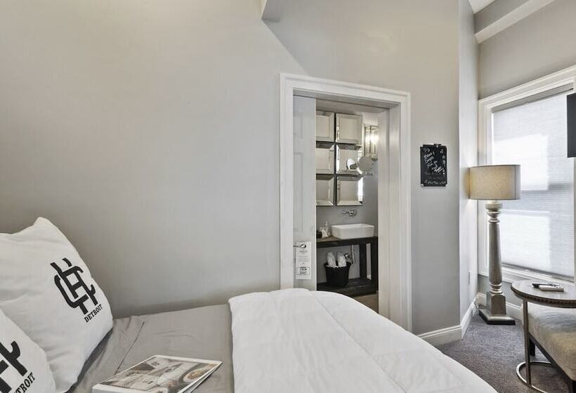 צימר The Cochrane House Luxury Historic Inn