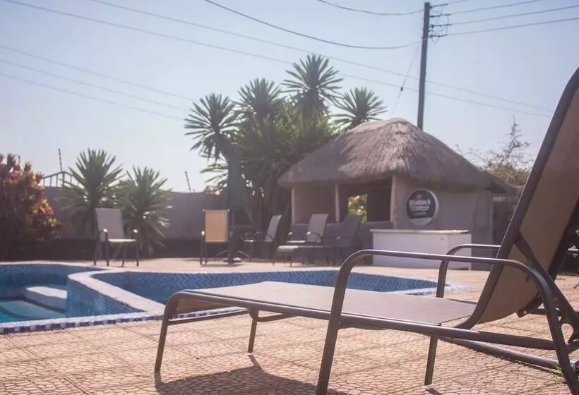 مسافرخانه Leget Lodges & Gardens