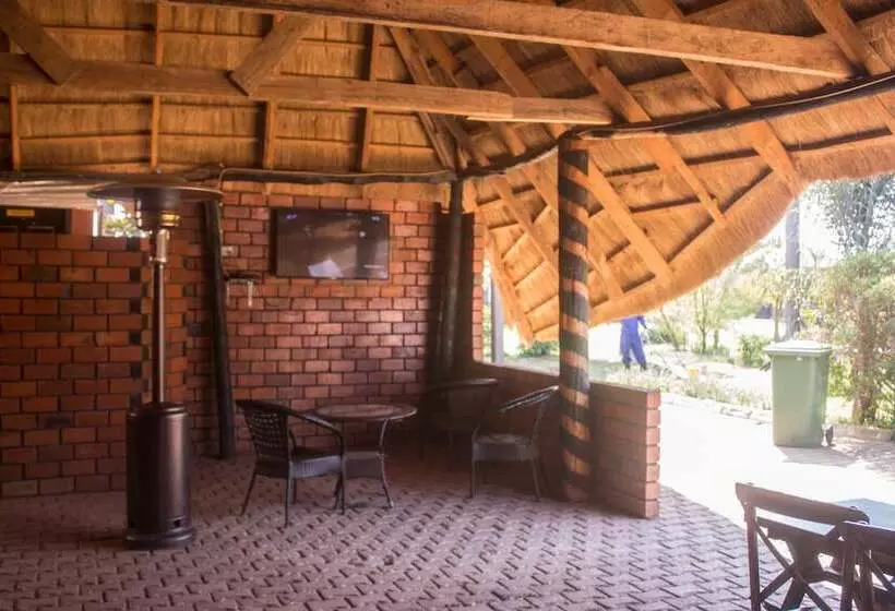 مسافرخانه Leget Lodges & Gardens