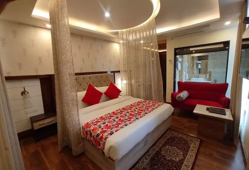 هتل Abhilashi Residency & Spa Manali