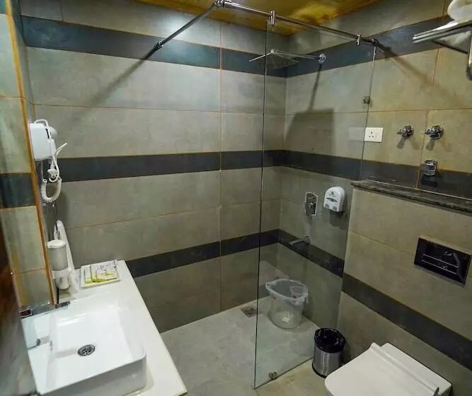 هتل Abhilashi Residency & Spa Manali