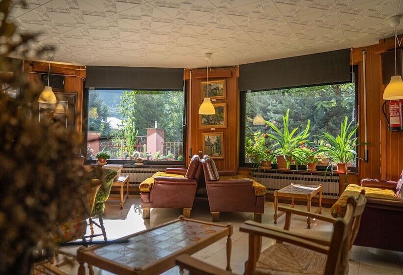 בית מלון כפרי Cardós