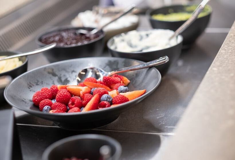 בית מלון כפרי Elite Athlete Centre And