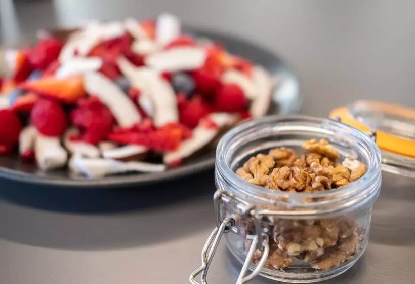 ホテル Elite Athlete Centre And