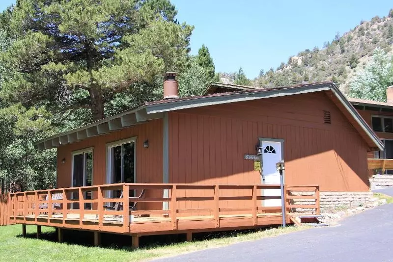 Hotelli Fern Creek Lodge