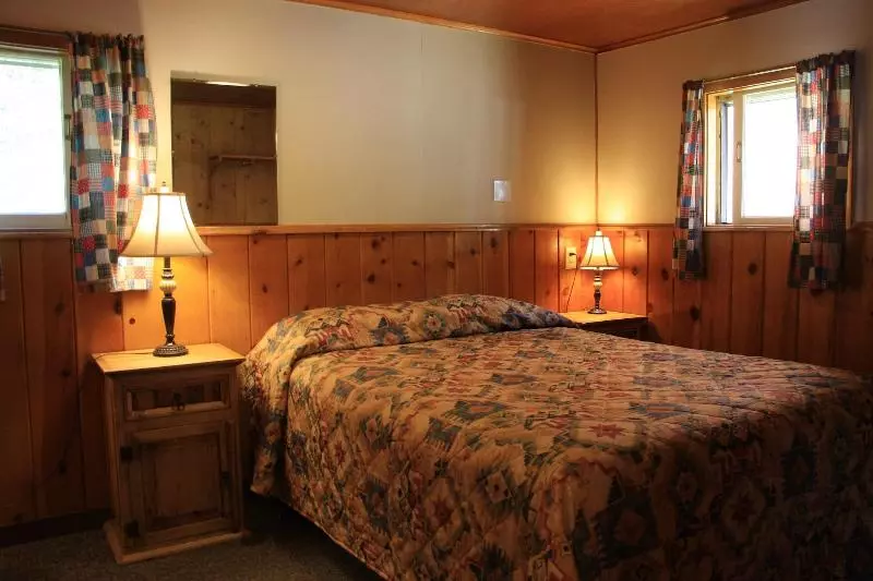 Hotelli Fern Creek Lodge