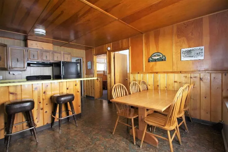 Hotelli Fern Creek Lodge