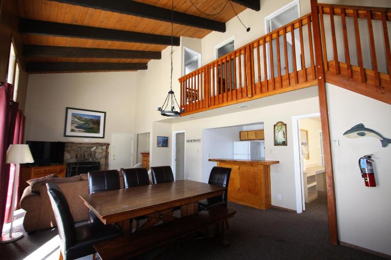 ホテル Fern Creek Lodge