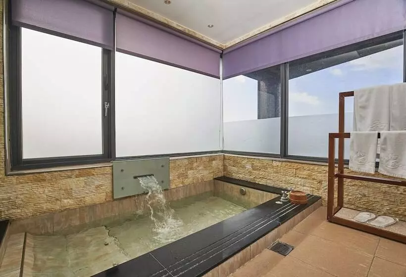 هتل Hofi Villa