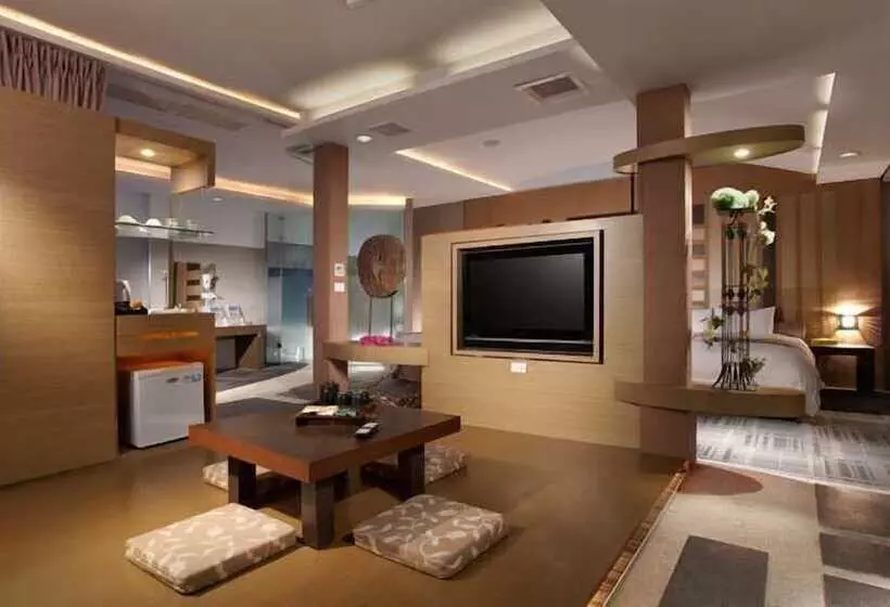 هتل Hofi Villa