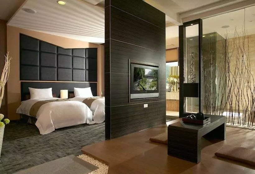 هتل Hofi Villa