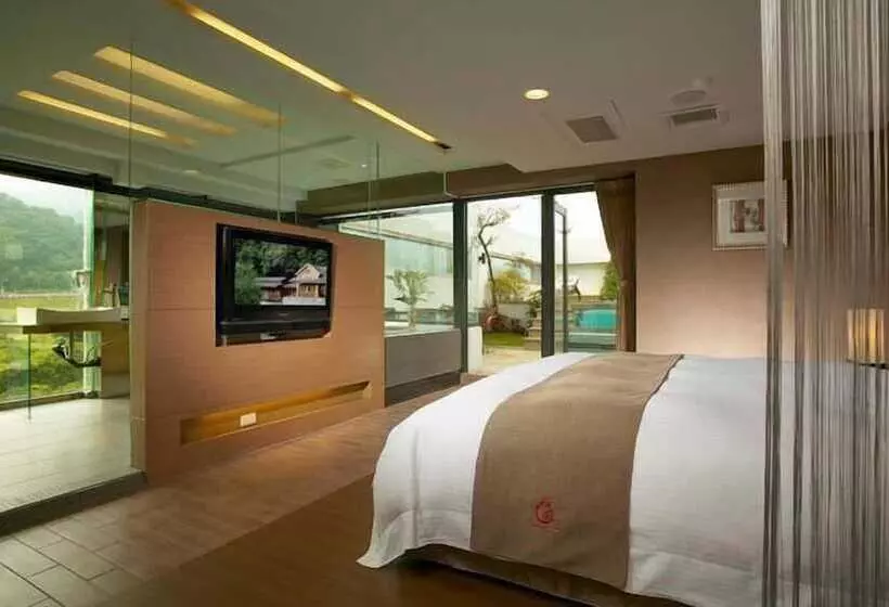 هتل Hofi Villa