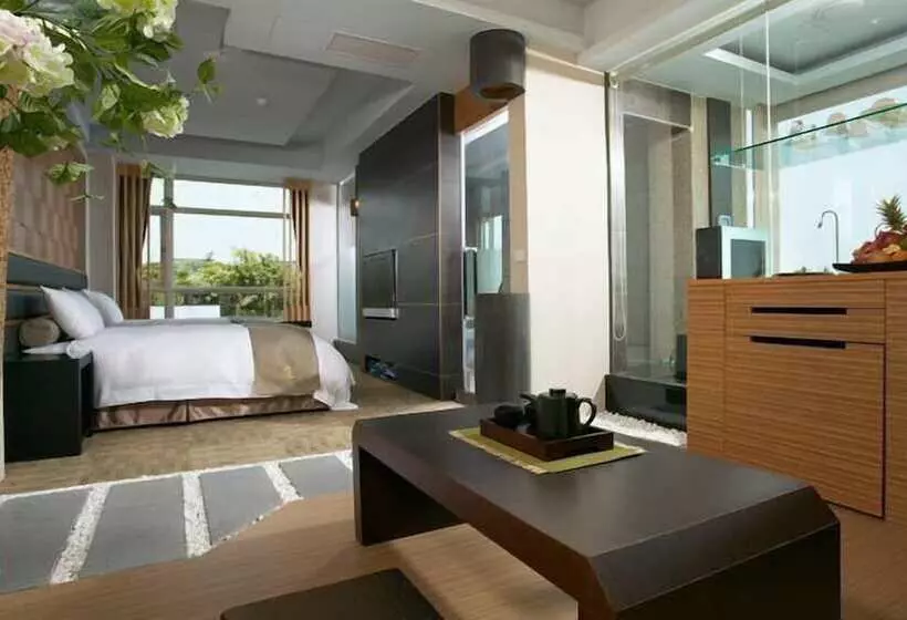 هتل Hofi Villa