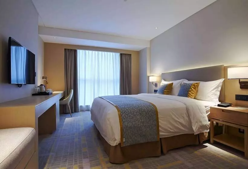 Hotelli Howard Johnson By Wyndham Glory Plaza Chenghai