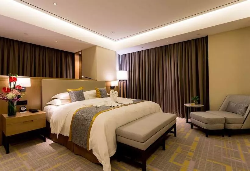 Hotelli Howard Johnson By Wyndham Glory Plaza Chenghai