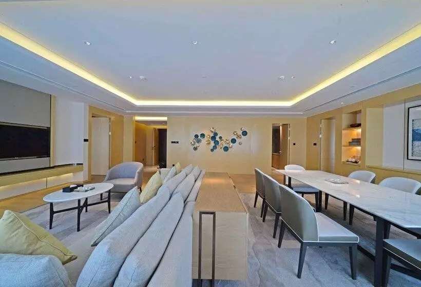 Hotelli Howard Johnson By Wyndham Glory Plaza Chenghai