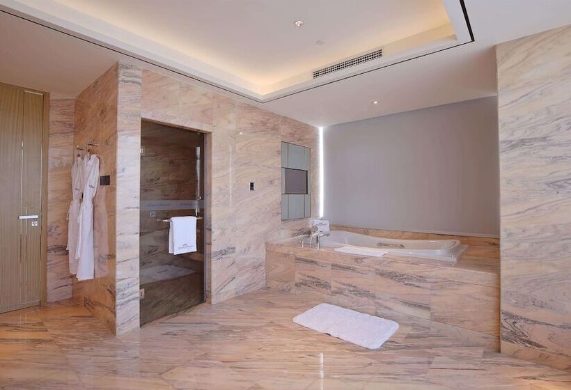 ホテル Howard Johnson By Wyndham Glory Plaza Chenghai