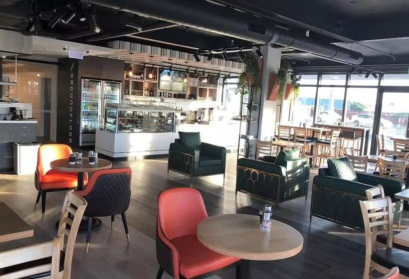 Hotelli Ramada Suites By Wyndham Auckland Manukau Pacfic Centre