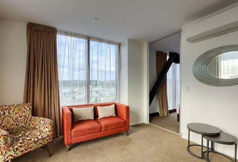 Hotelli Ramada Suites By Wyndham Auckland Manukau Pacfic Centre