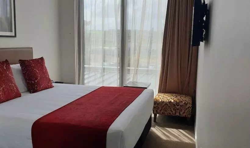 Hotelli Ramada Suites By Wyndham Auckland Manukau Pacfic Centre
