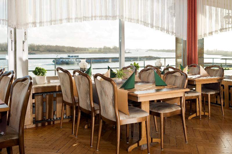 Отель Restaurant Wacht Am Rhein