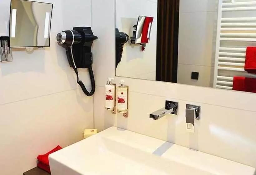 Hotelli Rotes Einhorn