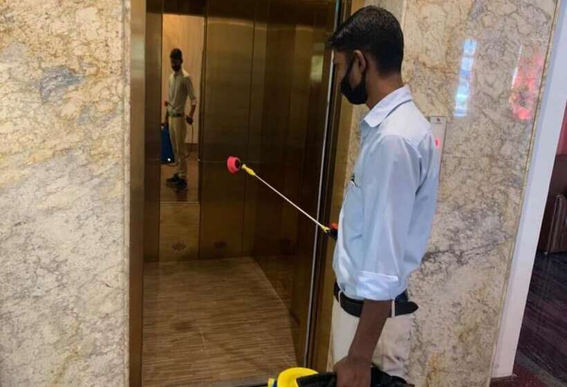 בית מלון כפרי The Royal Heritage