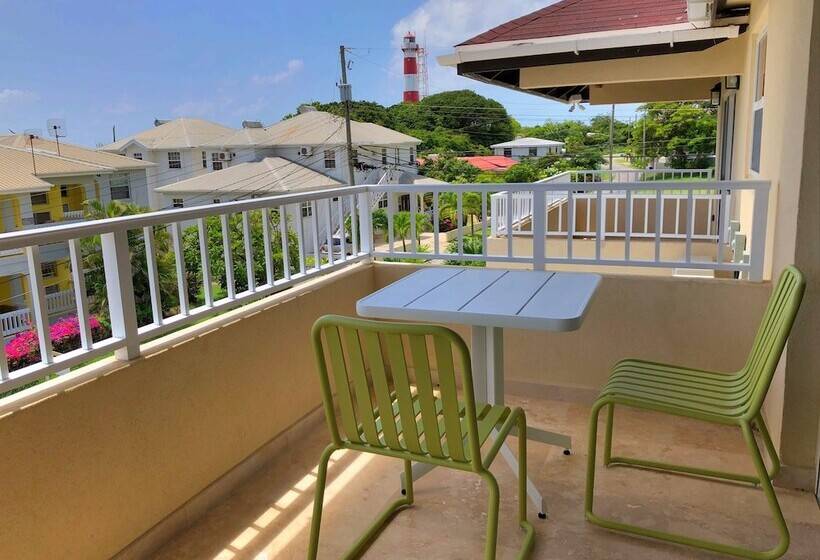 Lighthouse Look Apartments