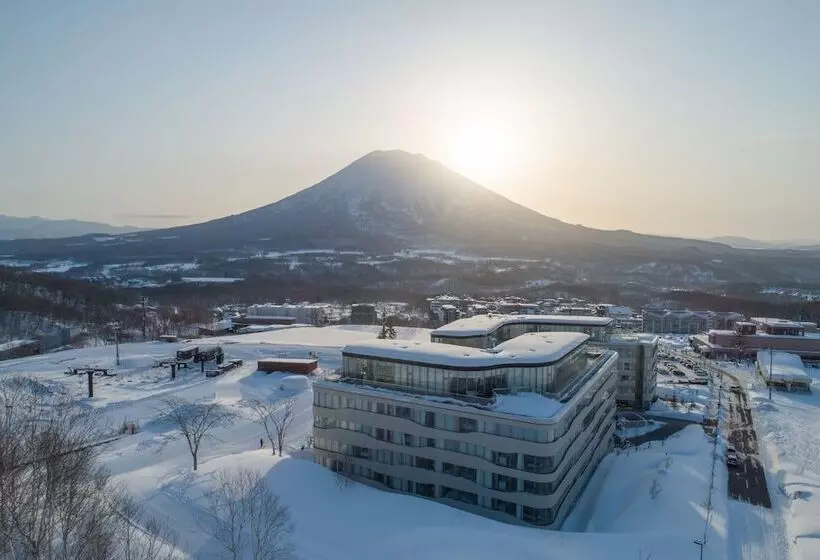 Skye Niseko