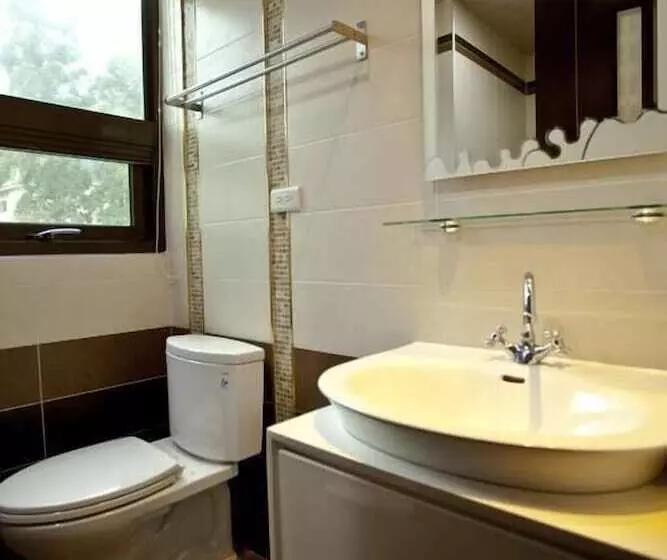 تختخواب و صبحانه Sin Ging Hong Resort