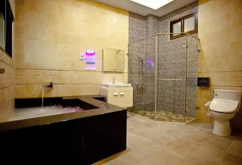 تختخواب و صبحانه Sin Ging Hong Resort