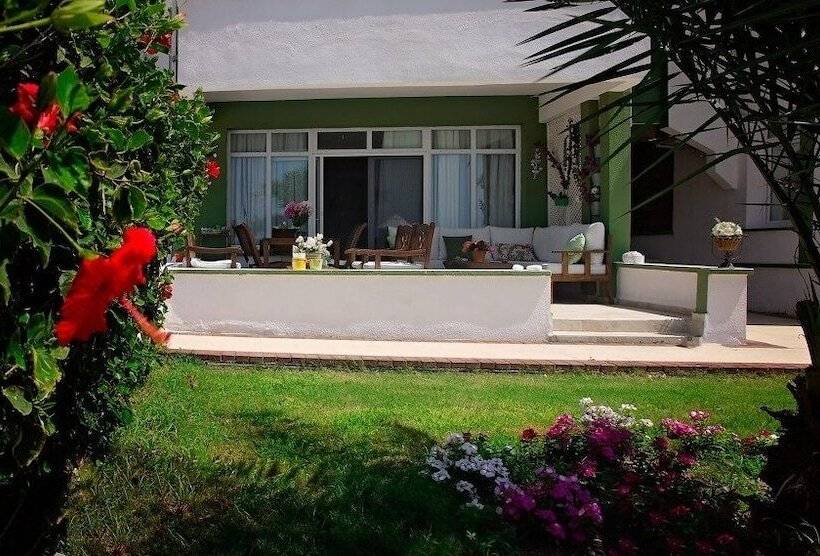 בית מלון כפרי Palm Beach Arsuz