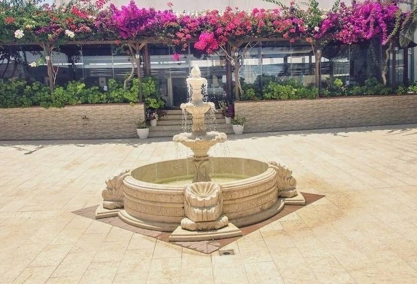 בית מלון כפרי Palm Beach Arsuz