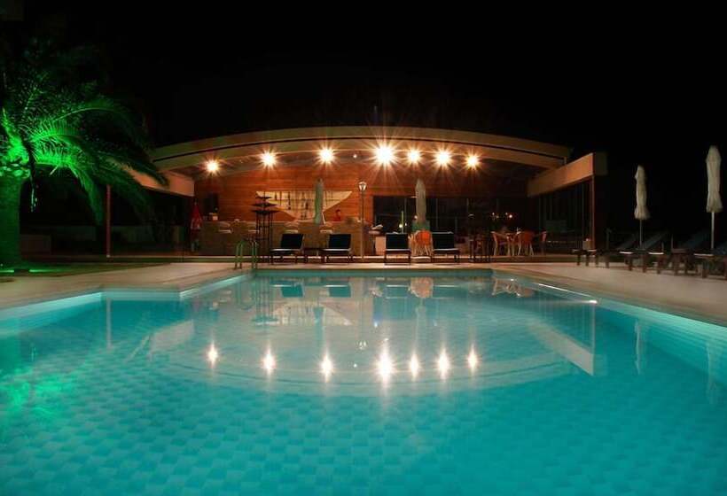 בית מלון כפרי Palm Beach Arsuz