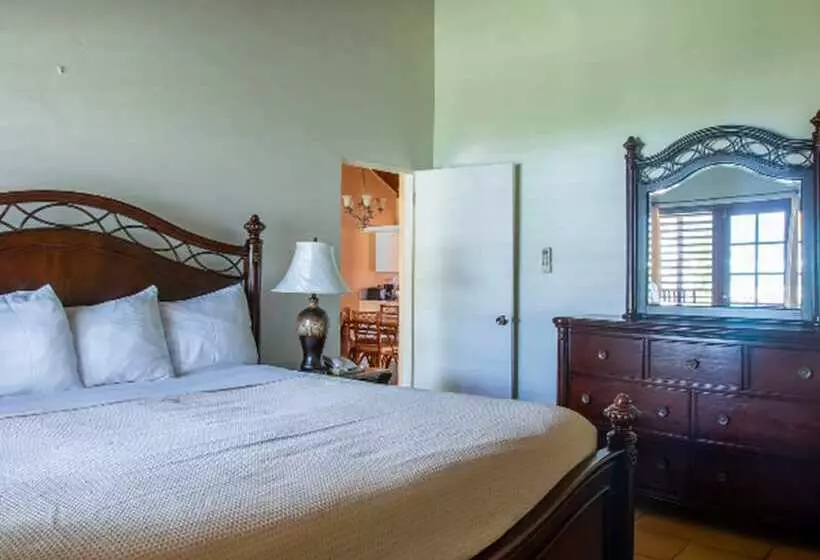 Village Cay Hotel And Marina