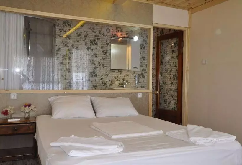 Koc Pension Kekova