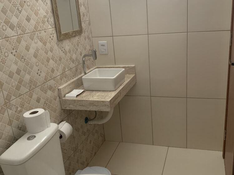 Pension Anjos Do Mar Suítes