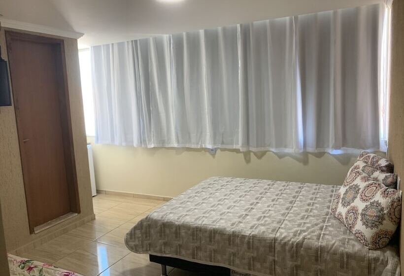 Pension Anjos Do Mar Suítes