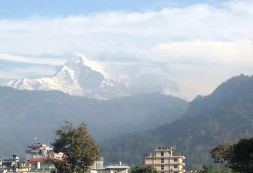 پانسیون Galaxy Inn Guest House