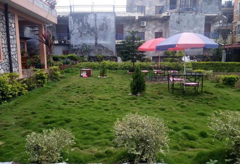 پانسیون Galaxy Inn Guest House