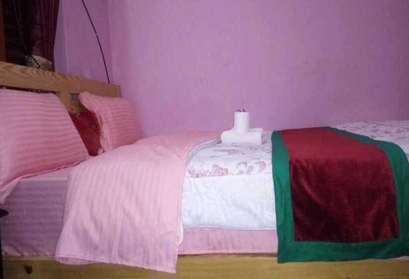 پانسیون Galaxy Inn Guest House