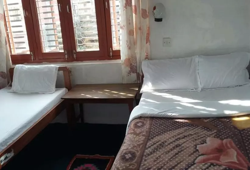 پانسیون Galaxy Inn Guest House