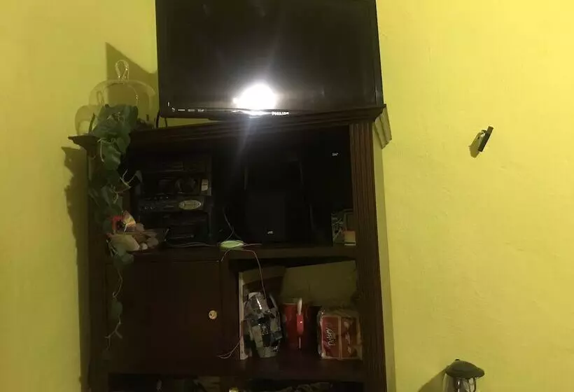 ペンション La Pineda Teotihuacan